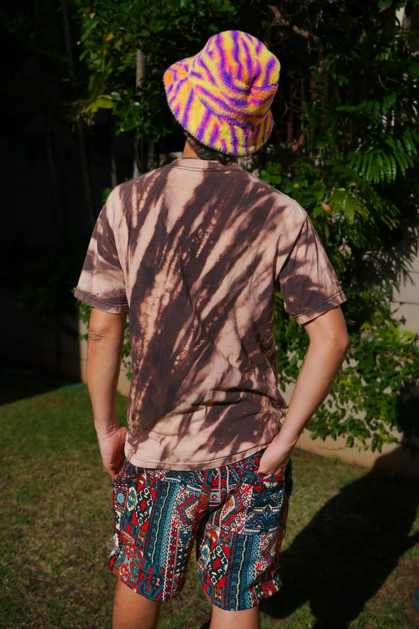 Heady Hawaii Bleach Dye T-shirt (Large)