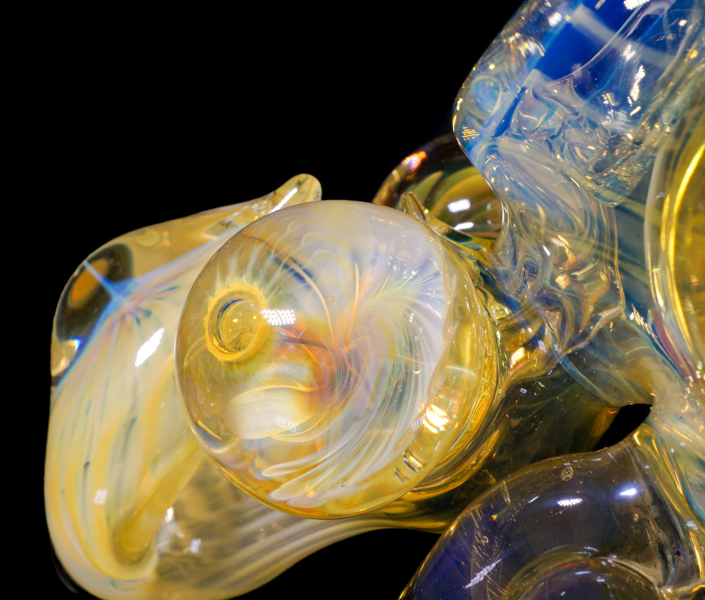 Fume Honeybee Pipe