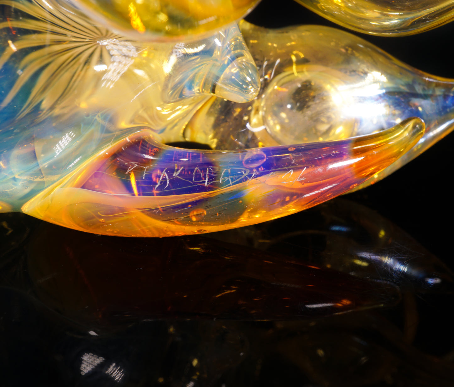 Fume Honeybee Pipe
