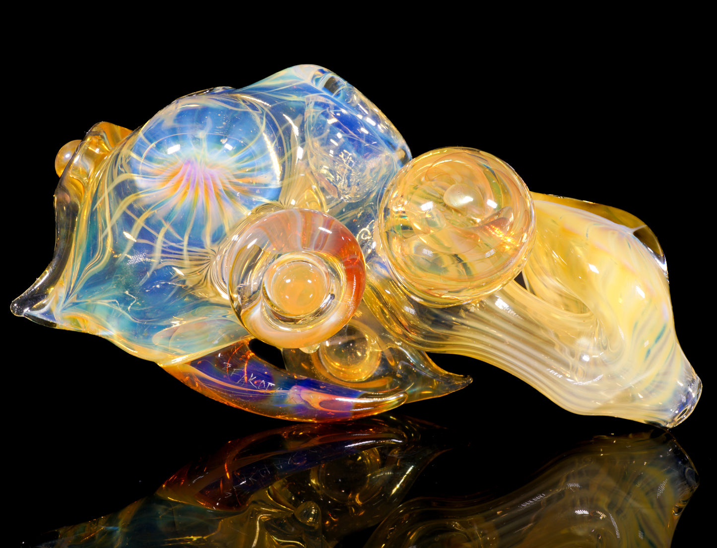 Fume Honeybee Pipe