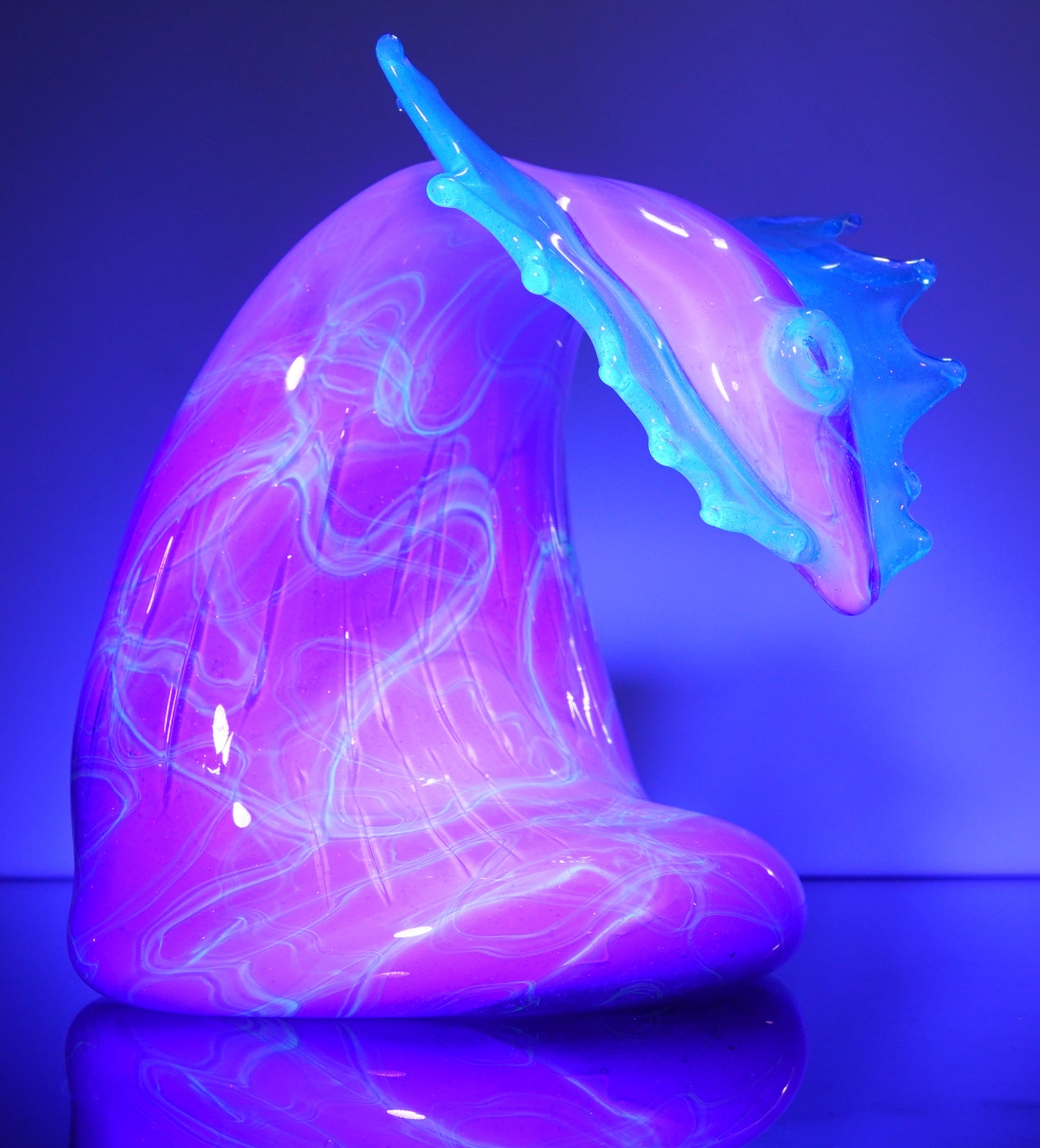 Crushed Opal UV Scribble Wave