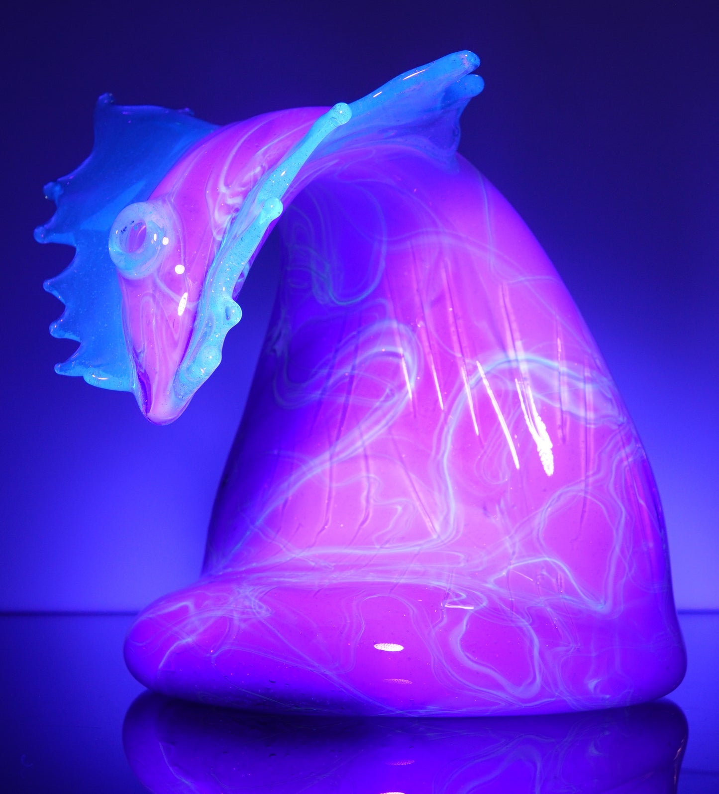 Crushed Opal UV Scribble Wave