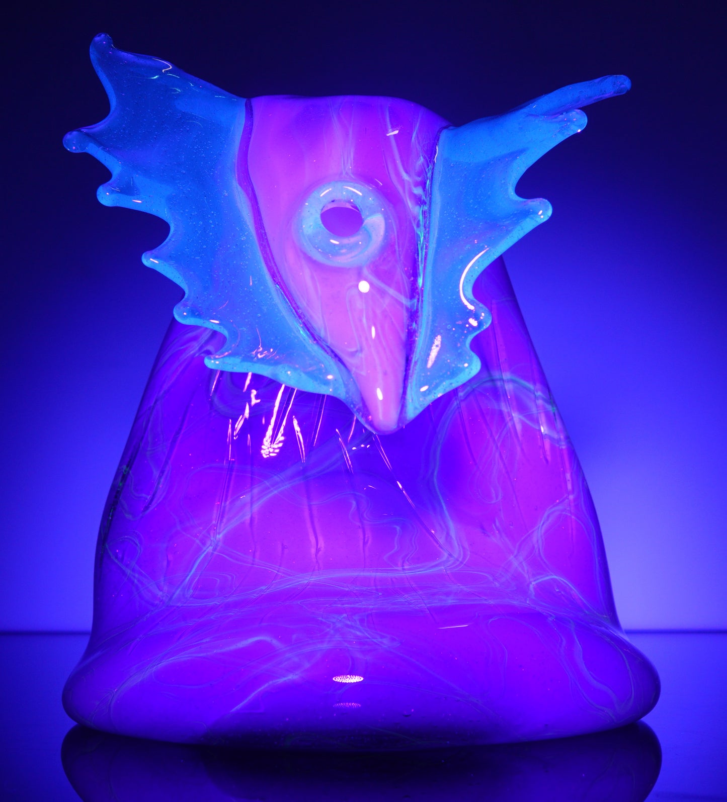 Crushed Opal UV Scribble Wave